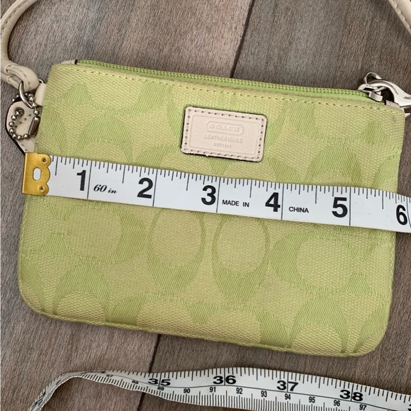 Coach mini monogram wristlet mini purse lime green - Picture 4 of 6